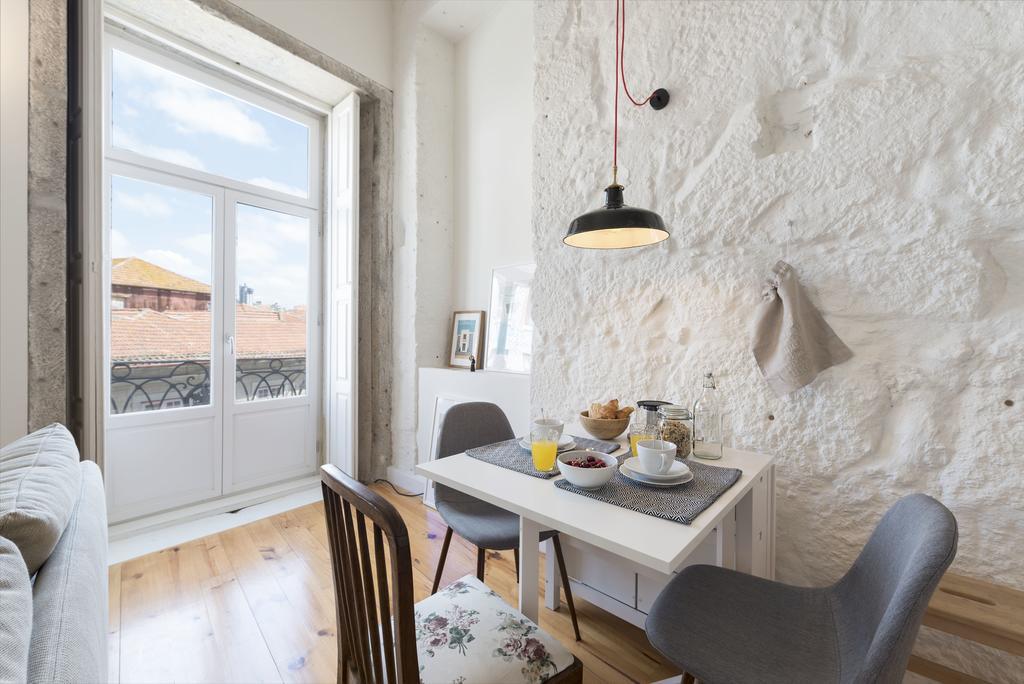 Lovelystay - Cativo Mezzanine Studio ปอร์โต ภายนอก รูปภาพ